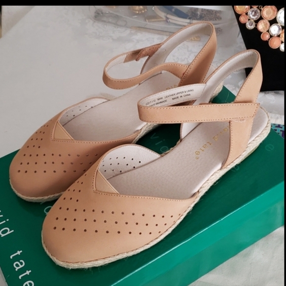 David Tate Canyon Sandals, Size 9WW. - Picture 3 of 9